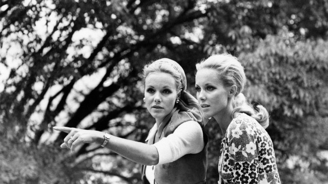 Gêmeas que marcaram os anos 60 morrem juntas aos 89 anos