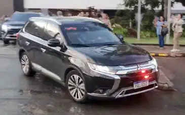 Brasília (DF), 01/01/2026 - Saída do ex-presidente Jair Bolsonaro do hospital em que estava internado após fazer cirurgia. Foto: Rafael Calado/TV Brasil