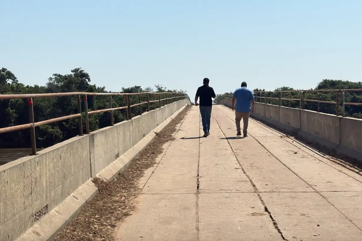 equipes apuram rio taquari ponte acidente caminhão