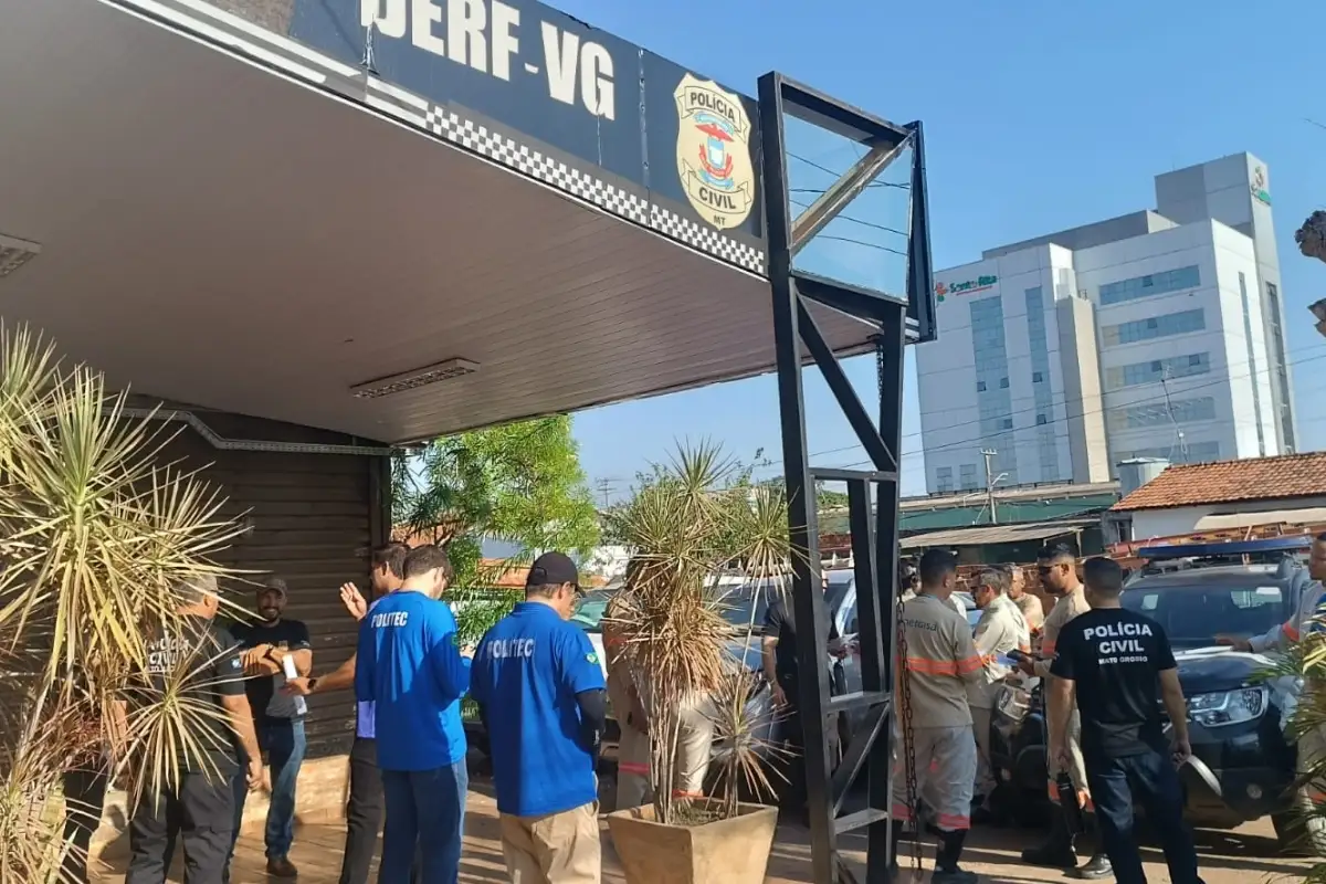 Mercearias, salões de beleza, distribuidoras e empresas de reciclagem estavam entre os locais fiscalizados.