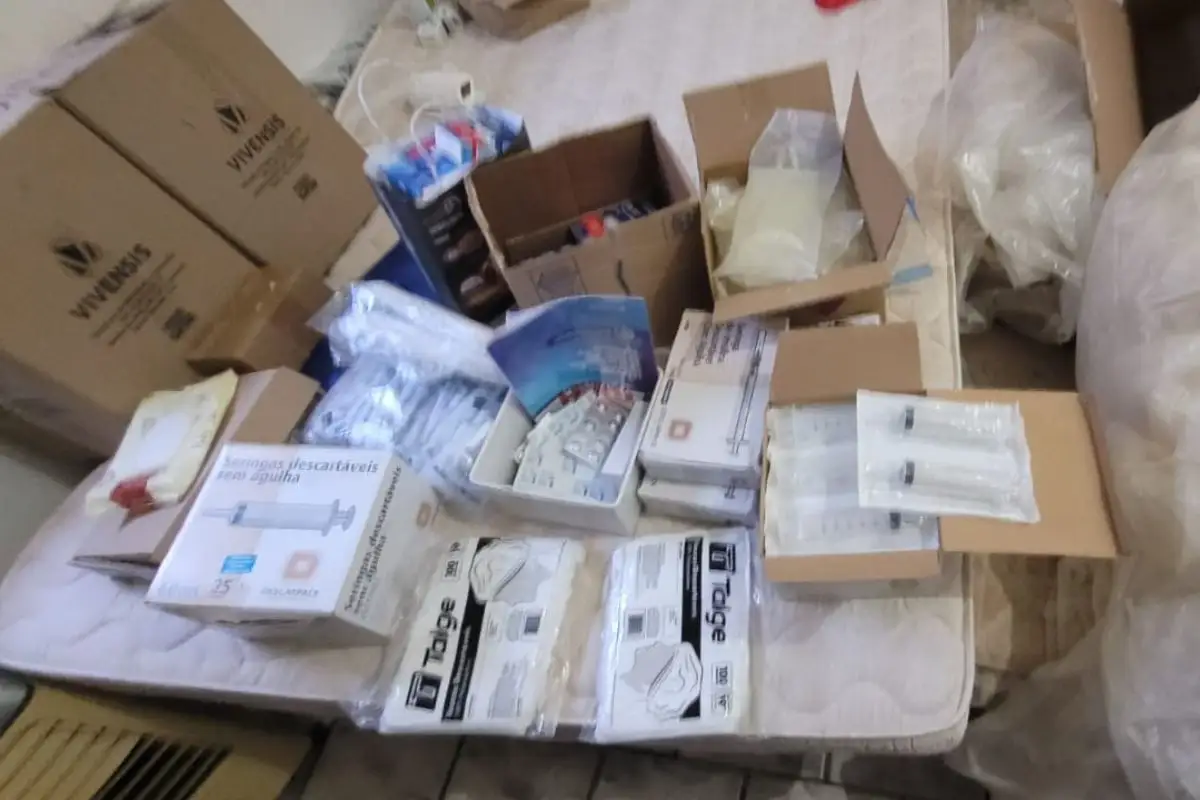 Operação Salus cumpriu mandados de busca em uma unidade pública de saúde de Barra do Garças. – Foto: Polícia Civil