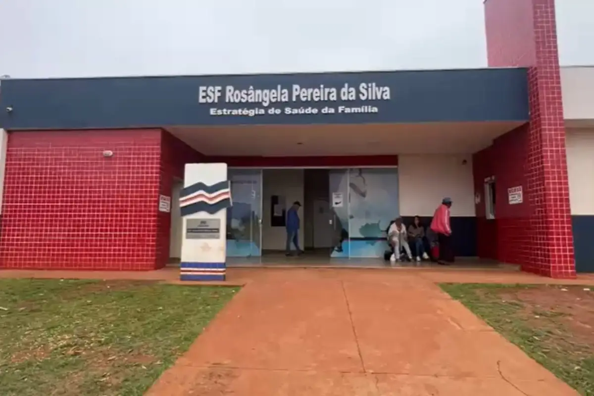 Vítima teve ferimentos leves e foi liberada após atendimento. (Foto: Mauro Almeida)