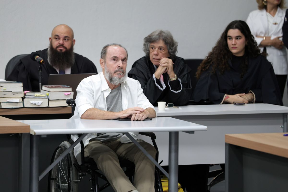 Etevaldo Caçadini compareceu a julgamento em cadeira de rodas. - Foto: Josi Dias/TJMT