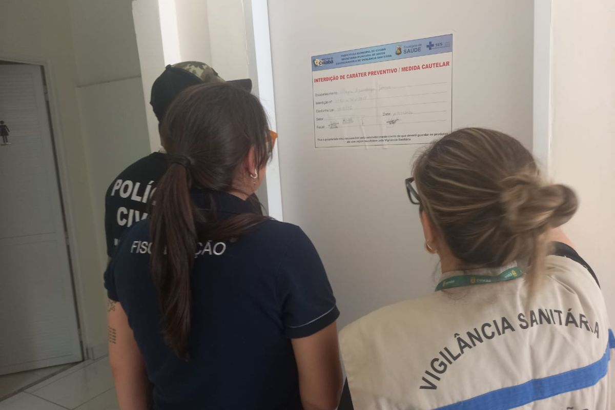 Clínica foi alvo de operação da Polícia Civil e da Vigilância Sanitária. - Foto: PJC