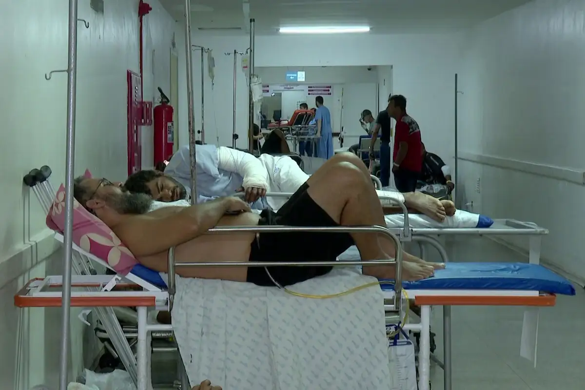 Corredores lotados da Santa Casa (Foto: Arquivo TV Morena)